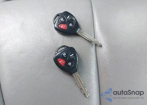 2009 Toyota Camry Se/Le/Xle z USA, uszkodzony, nr VIN 4T4BE46K59R048143